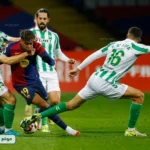 برشلونة يستضيف ريال بيتيس في مواجهة احتفالية بالدوري الإسباني