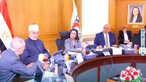 بنك ناصر يناقش موازنة 2026-2027 وخطط التوسع الاجتماعي