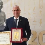 تكريم ناصر عبد الباري بلقب الطبيب المثالي في يوم الطبيب المصري