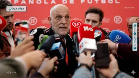 تيباس يهاجم بيريز بعد انتقادات ريال مدريد في المؤتمر الصحفي الأخير