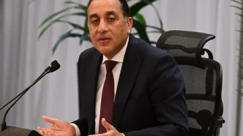 رئيس مجلس الوزراء