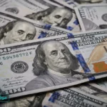 هبوط الأخضر.. تراجع سعر الدولار اليوم في مصر بالبنوك مع نهاية التعاملات