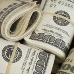 هدوء يسيطر علي سعر الدولار أمام الجنيه بنهاية تعاملات الخميس والبنوك تترقب العودة بعد الإجازة