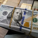 الاخضر مشتعل.. سعر الدولار اليوم في مصر 17 مايو 2026 يسجل 53.35 جنيها بالبنوك