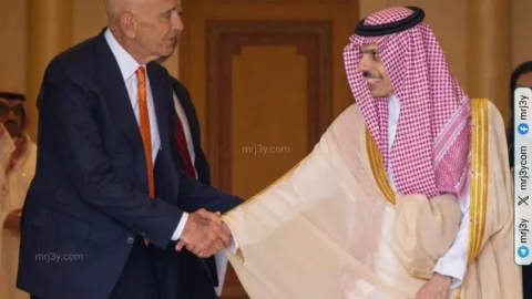 فيصل بن فرحان يبحث مع مبعوث امريكي مستجدات سوريا