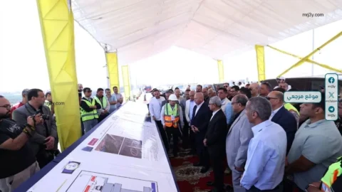 كامل الوزير يتفقد تشغيل محور الفشن التنموي ببني سويف