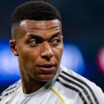 مبابي يقترب من العودة لكلاسيكو ريال مدريد وبرشلونة المرتقب