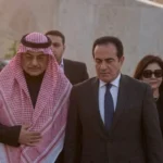 محمد ثروت وزكي حسنين يصلان عزاء هاني شاكر بمسجد أبو شقة