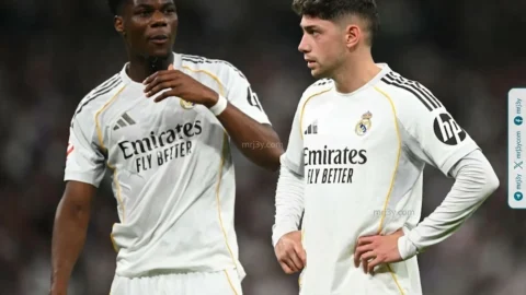 مشادة فالفيردي وتشواميني تثير القلق داخل ريال مدريد قبل الكلاسيكو