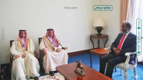 نائب وزير الخارجية يبحث تعزيز التعاون مع الصومال في كامبالا