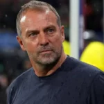 برشلونة يحسم تمديد عقد هانز فليك حتى 2028